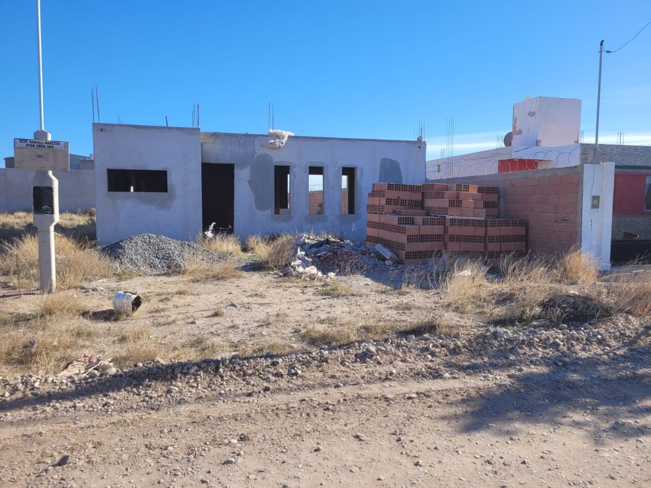 Casa en Construccion + Materiales Restantes Para Finalizar Obra - Una Sola Planta