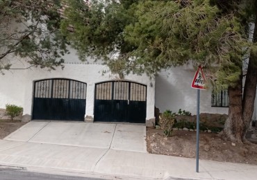 ALQUIULER  Departamento 2 dormitorios -  SIN EXPENSAS. Centrico 